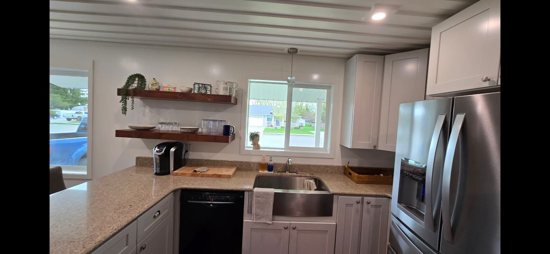 Gallery photos for Charming Kitchen Renewal with Custom Features: Image #4