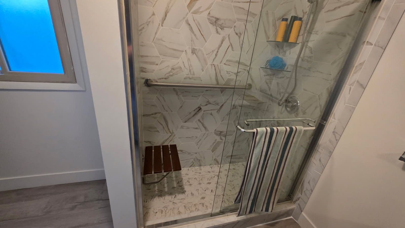 Gallery photos for Modern Bathroom Remodel with Sleek Features: Image #1