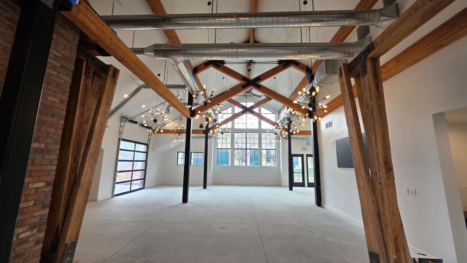 Gallery photos for Modern Industrial Interior with Exposed Beams and Ductwork: Image #2
