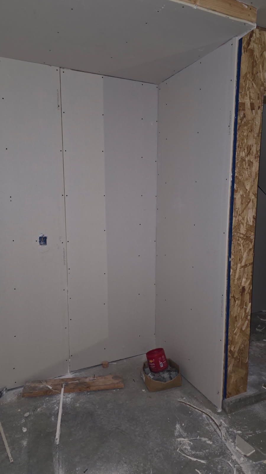 Gallery photos for Edson Builders Enhances Comfort with USI Insulation: Image #2