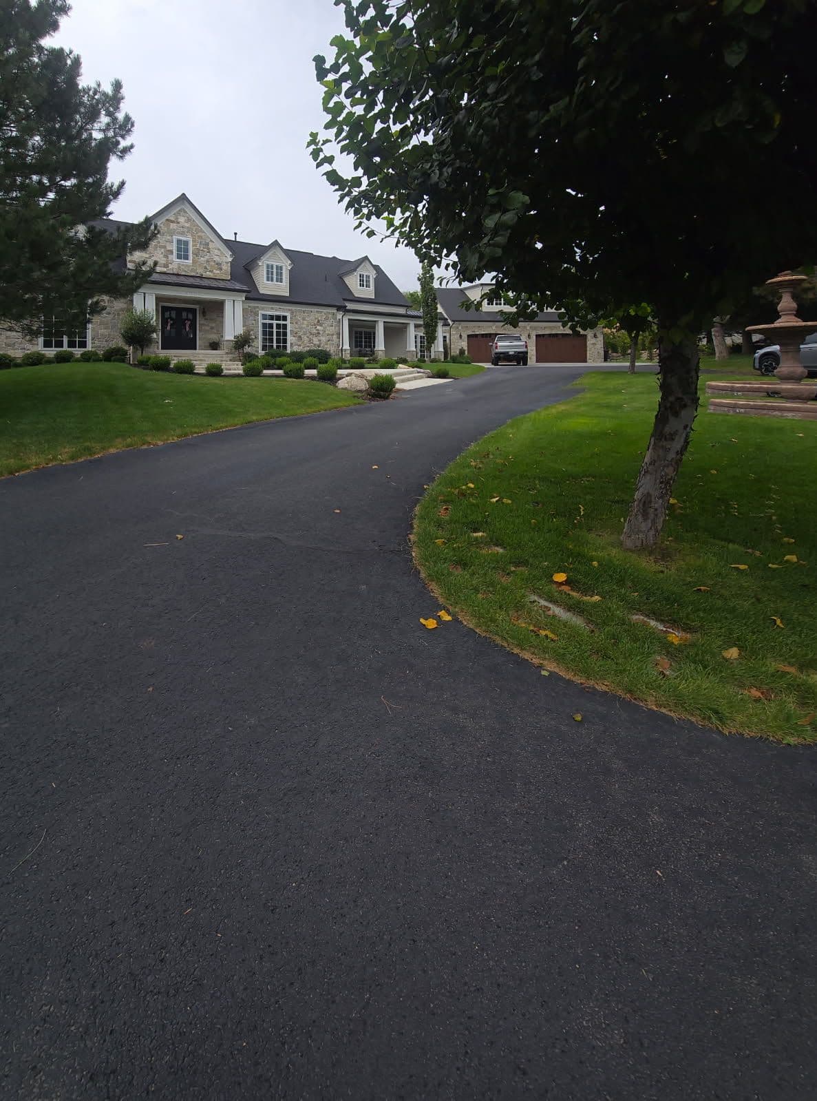 Gallery photos for Stone-Finished Remodel with Tennis Court: Image #1