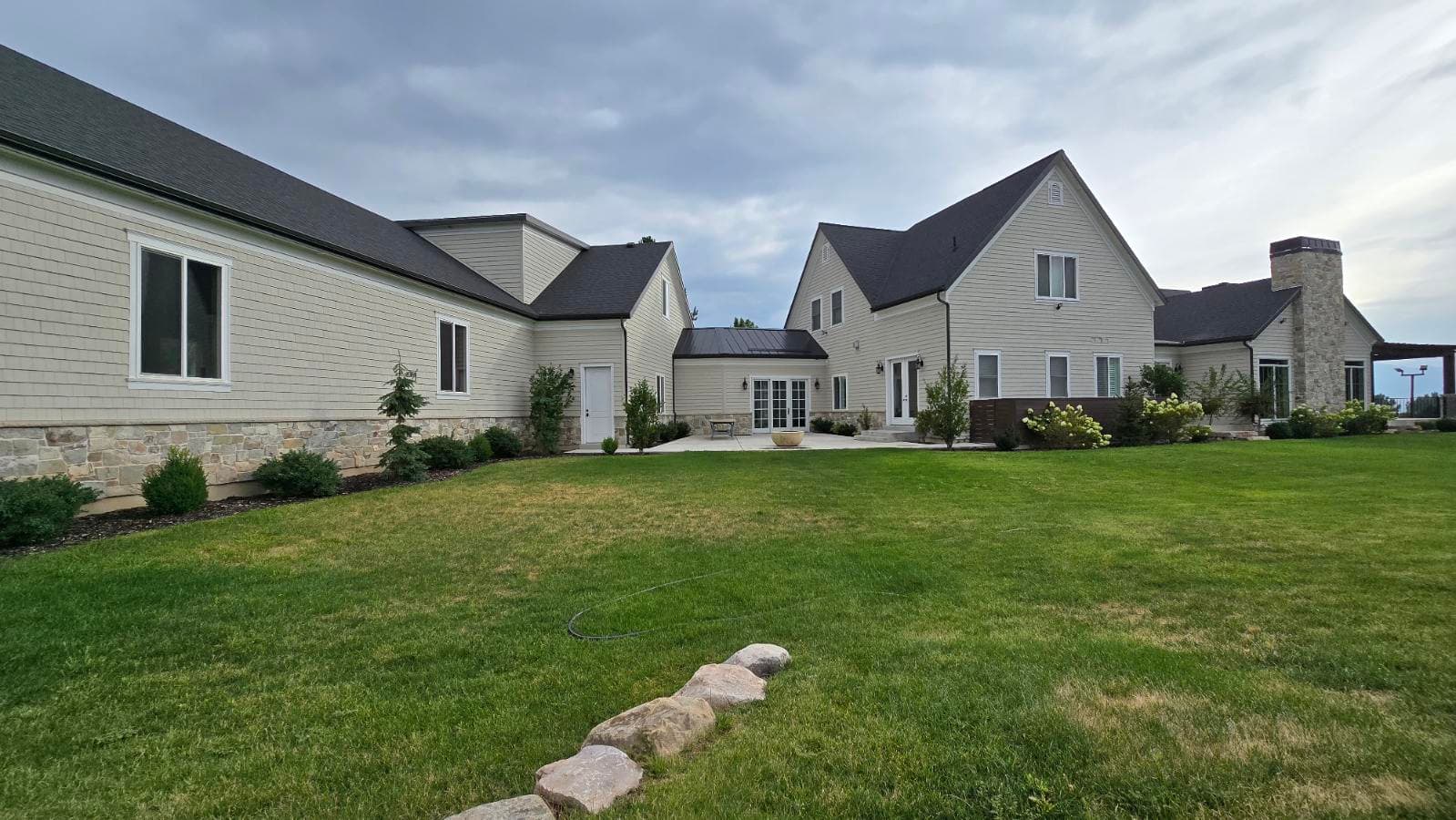 Gallery photos for Stone-Finished Remodel with Tennis Court: Image #2