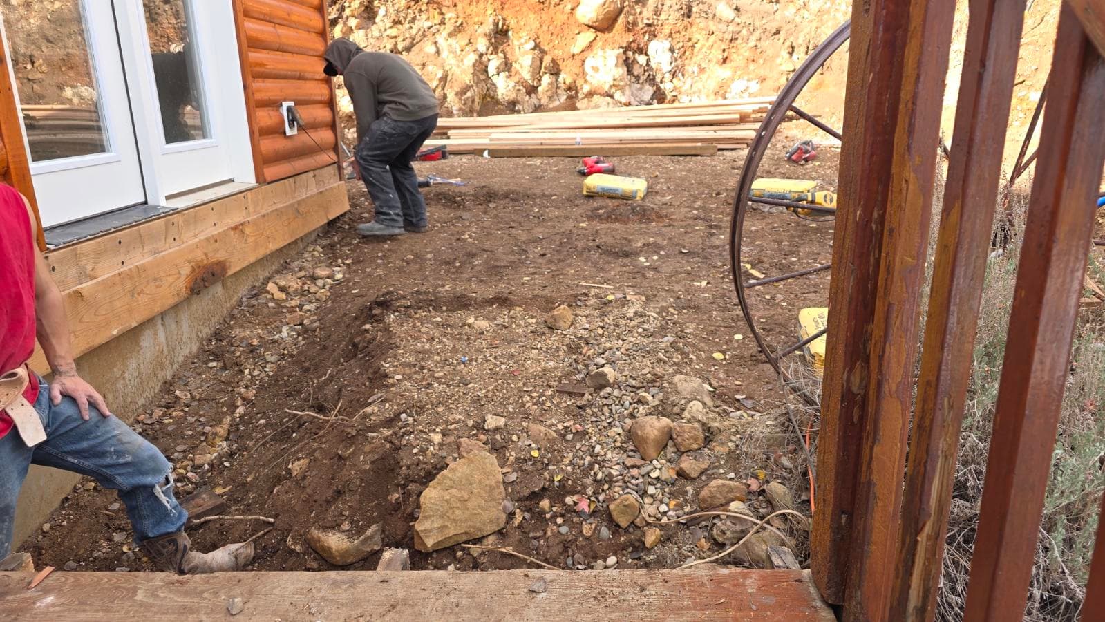 Gallery photos for Creating an Outdoor Oasis with Expert Deck Framing: Image #2